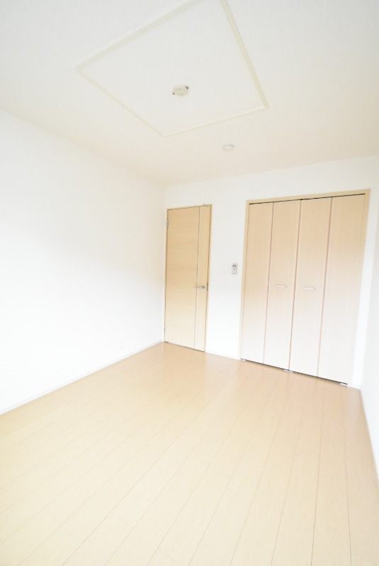 ��ʌ�����s�厚�����̃A�p�[�g�̂��̑������E�X�y�[�X