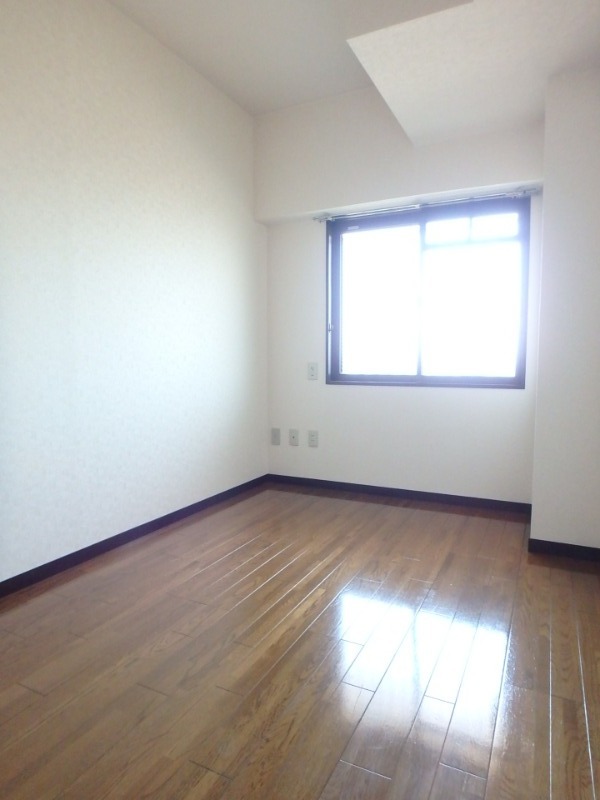 ��ʌ��������܎s�k����i���R���ڂ̃}���V�����̂��̑������E�X�y�[�X