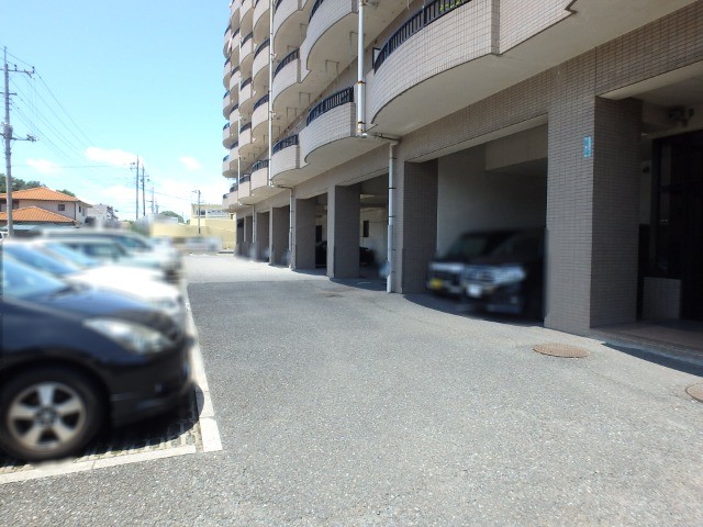 ��ʌ��������܎s�k����i���R���ڂ̃}���V�����̒��ԏ�