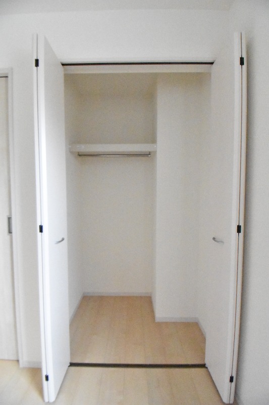 ��ʌ�����s���s�k�P���ڂ̃A�p�[�g�̎��[