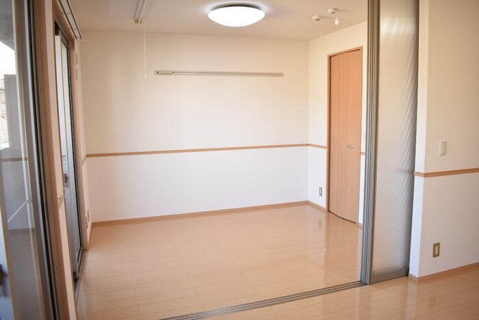 ��ʌ��������܎s����厚�󗈂̃A�p�[�g�̂��̑������E�X�y�[�X