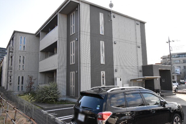 ��ʌ��������܎s�΋�厚��Ԗ�1747-1�̃A�p�[�g�̌����O��