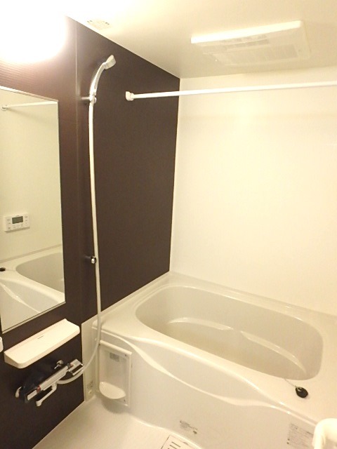 ��ʌ��������܎s�k��听���S���ڂ̃}���V�����̃o�X