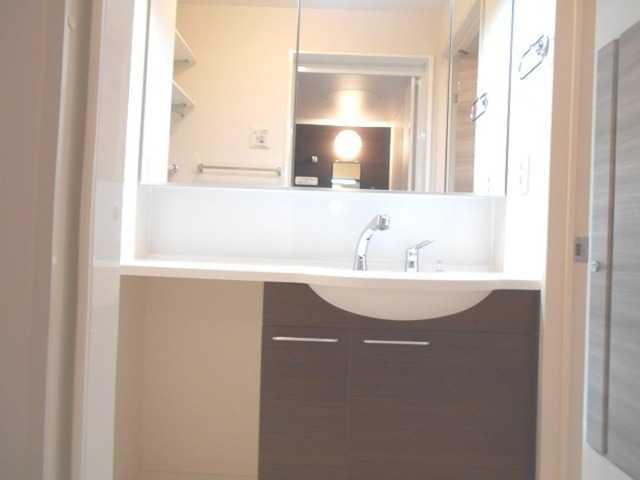 ��ʌ��������܎s�΋�厚��Ԗ؂̃A�p�[�g�̐��ʏ�