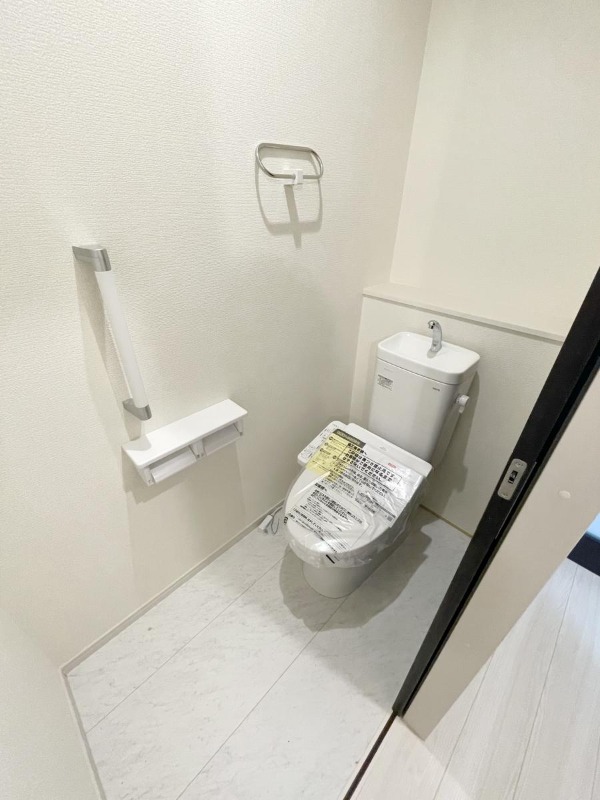 ��ʌ������s���R���ڂ̃A�p�[�g�̃g�C��