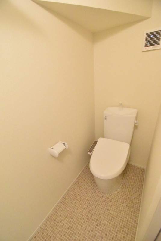 ��ʌ��������܎s�Y�a���؍�T���ڂ̈�ˌ��Ẵg�C��