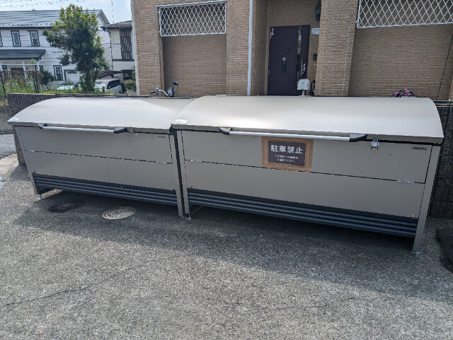 ��ʌ��������܎s��΋摾�c�Q���ڂ̃A�p�[�g�̂��̑�