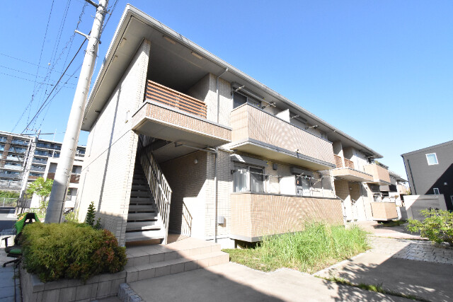 ��ʌ��z�J�s���C�N�^�E���T���ڂ̃A�p�[�g�̌����O��