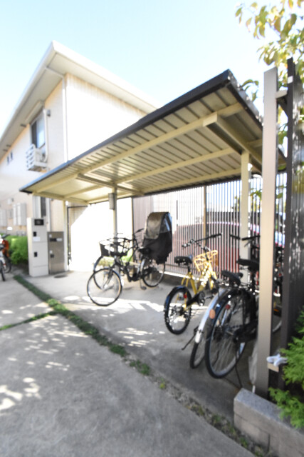 ��ʌ��z�J�s���C�N�^�E���T���ڂ̃A�p�[�g�̂��̑�