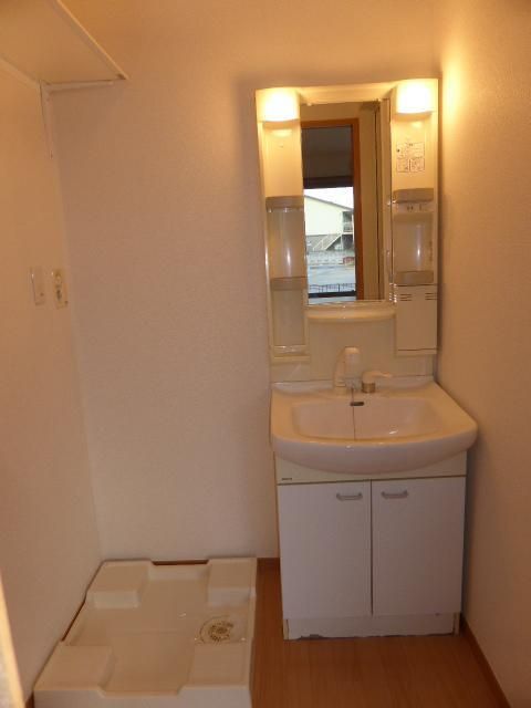 ��ʌ�����s���L�Q���ڂ̃A�p�[�g�̐��ʏ�