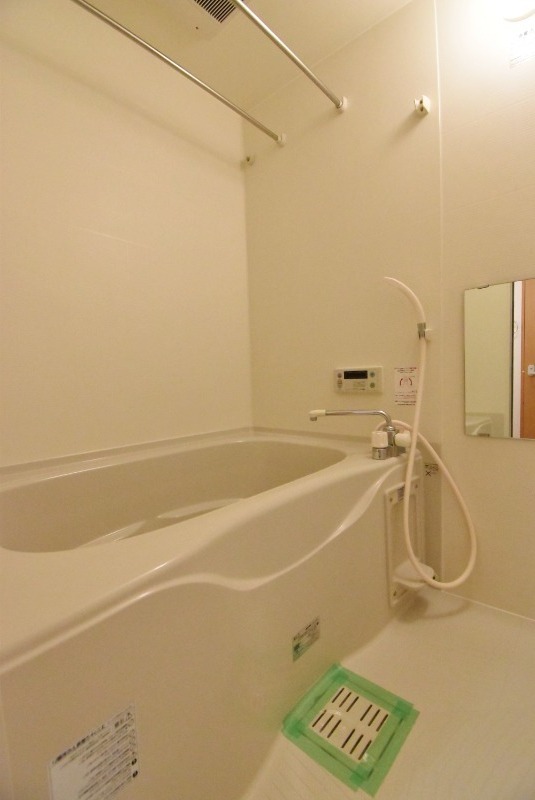 ��ʌ�����s�����R���ڂ̃A�p�[�g�̃o�X