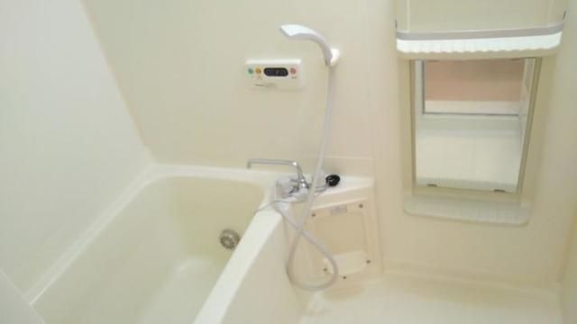 ��ʌ������s�������̃A�p�[�g�̃o�X