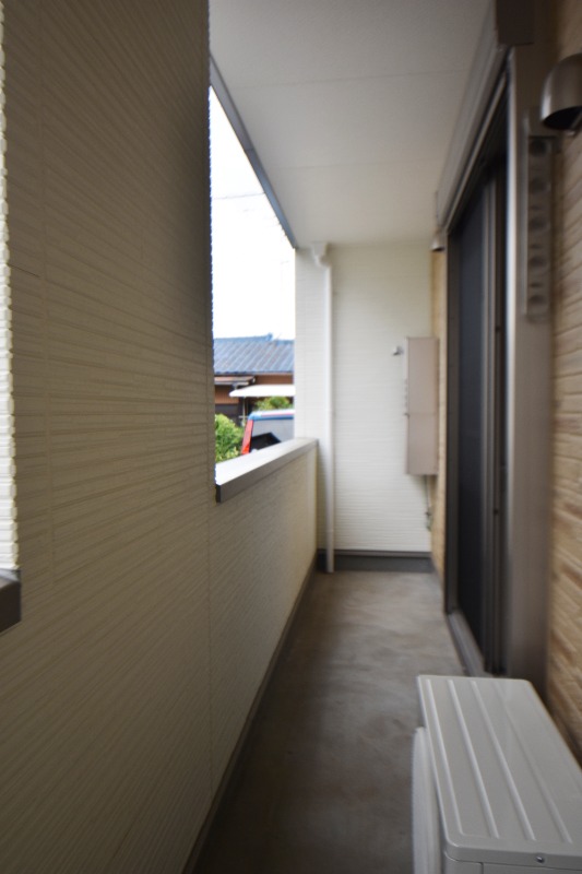 ��ʌ��������܎s������厚���n��̃A�p�[�g�̃o���R�j�[