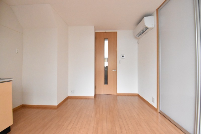 ��ʌ�����s�����R���ڂ̃A�p�[�g�̂��̑������E�X�y�[�X