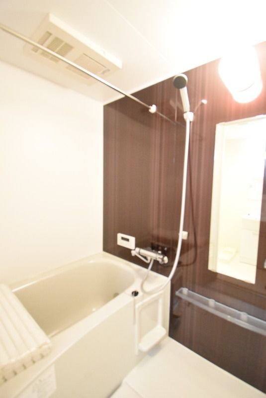 ��ʌ��������܎s�k��g�쒬�P���ڂ̃A�p�[�g�̃o�X