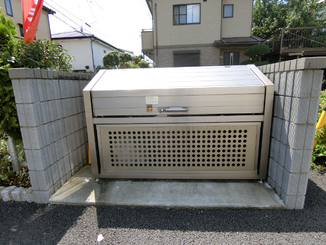 ��ʌ��k�����S�ɓޒ��厚�����̃A�p�[�g�̂��̑�