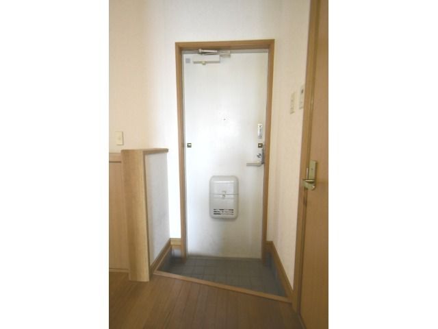 ��ʌ��������܎s��΋�{�ۂR���ڂ̃A�p�[�g�̌���