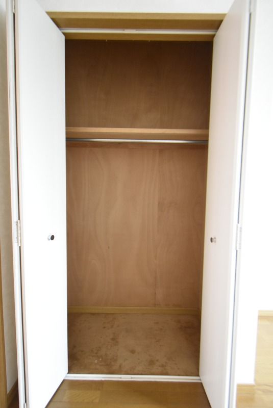 ��ʌ��������܎s��΋�{�ۂR���ڂ̃A�p�[�g�̎��[