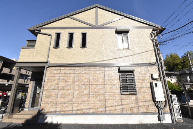 ��ʌ��������܎s��{��㏬��1067�̃A�p�[�g�̌����O��