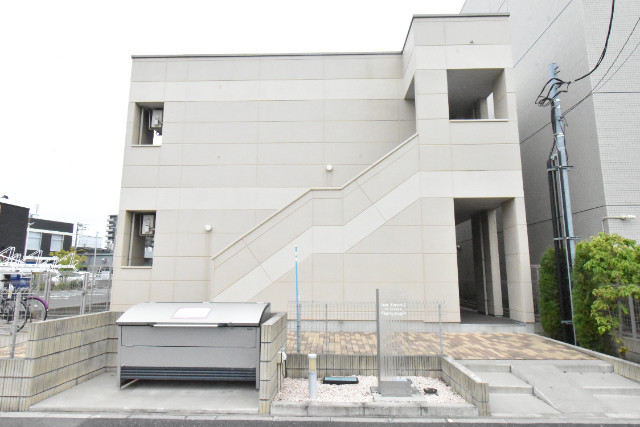 ��ʌ��������܎s�΋�����S����5-9�̃A�p�[�g�̌����O��