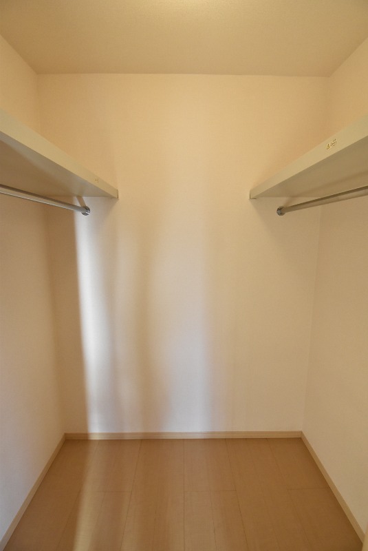 ��ʌ��������܎s��{��㏬���̃A�p�[�g�̎��[