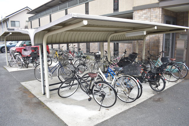 ��ʌ��������܎s��{��㏬���̃A�p�[�g�̂��̑�