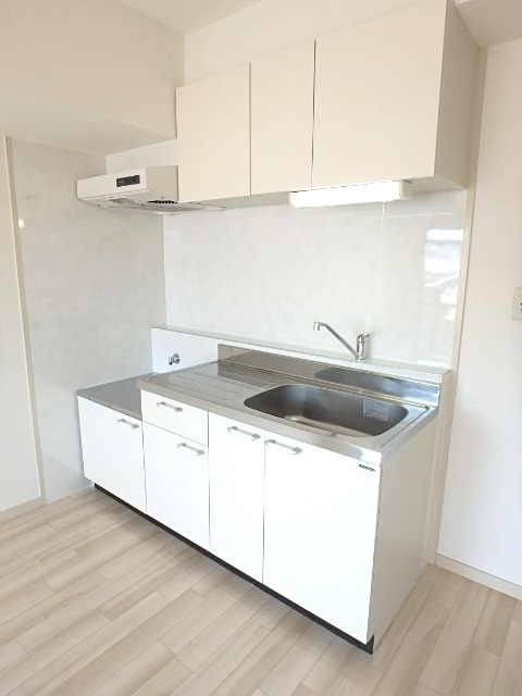 ��ʌ��������܎s�k�擌�听���P���ڂ̃}���V�����̃L�b�`��