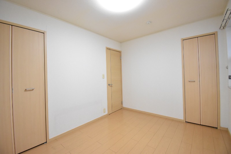 ��ʌ��������܎s�΋�厚���̃A�p�[�g�̂��̑������E�X�y�[�X