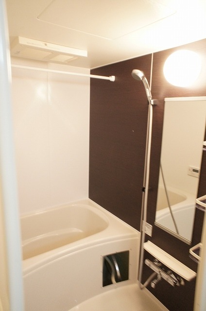 ��ʌ��������܎s���搼�x�W���ڂ̃}���V�����̃o�X