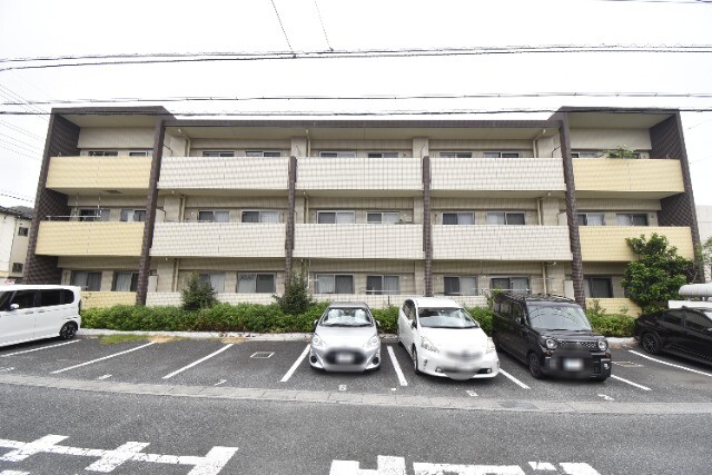 ��ʌ��������܎s��{��O���R���ڂ̃}���V�����̌����O��