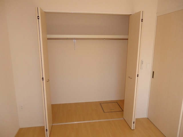 ��ʌ������s���X���ڂ̃A�p�[�g�̎��[