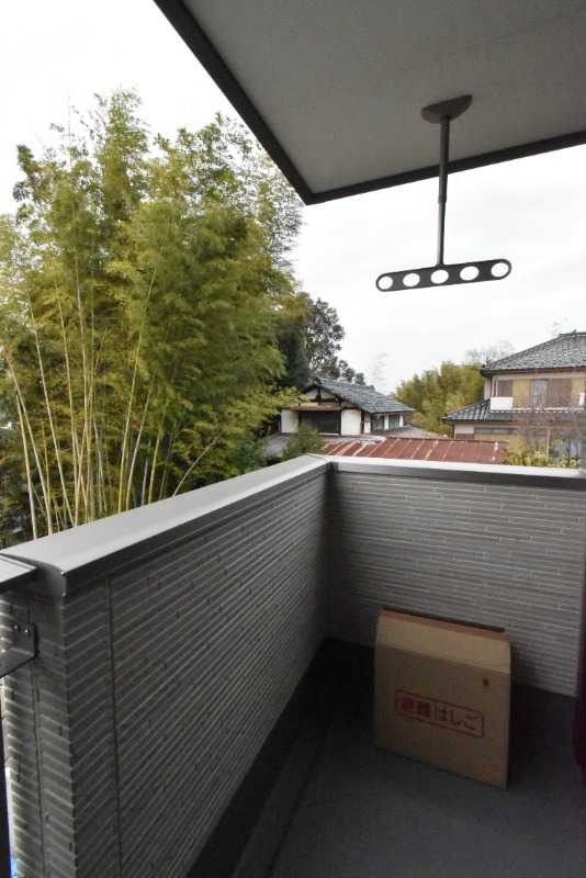 ��ʌ��������܎s����厚�w��̃A�p�[�g�̃o���R�j�[