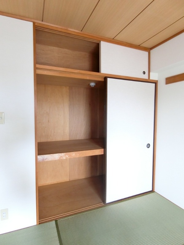 ��ʌ��������܎s������厚����O�̃}���V�����̎��[