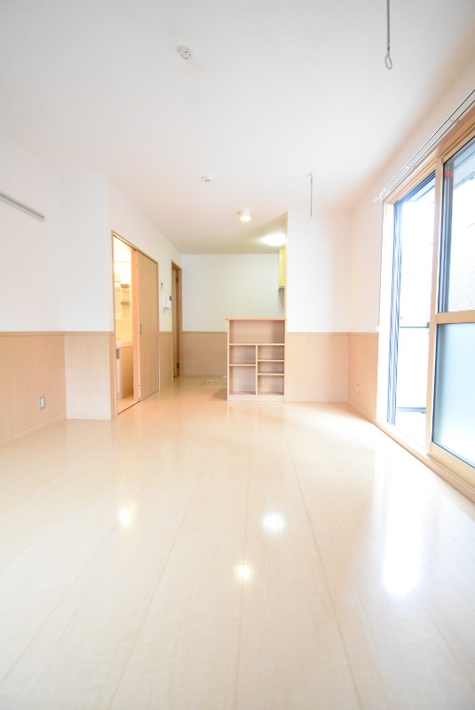 ��ʌ��������܎s��{��㏬���̃A�p�[�g�̋��ԁE���r���O