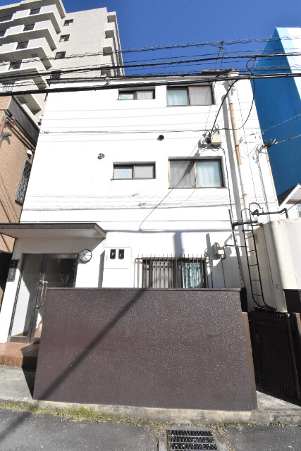 ��ʌ��������܎s��{�扺���Q����26-1�̃}���V�����̌����O��