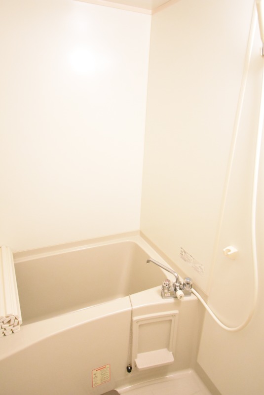 ��ʌ��������܎s��{��㏬���̃A�p�[�g�̃o�X