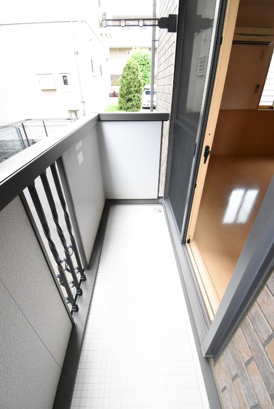 ��ʌ��������܎s��{��㏬���̃A�p�[�g�̃o���R�j�[