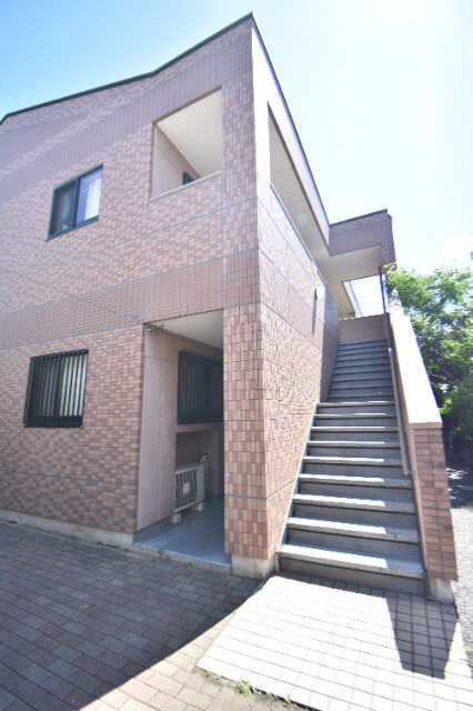 ��ʌ��@�c�s���m�؂P���ڂ̃}���V�����̃G���g�����X