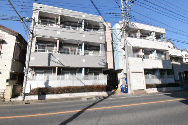 ��ʌ�����s�Ԉ�R����8-14�̃}���V�����̌����O��