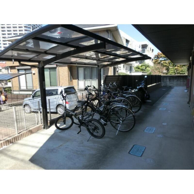 ��ʌ�����s���R���̃A�p�[�g�̂��̑�