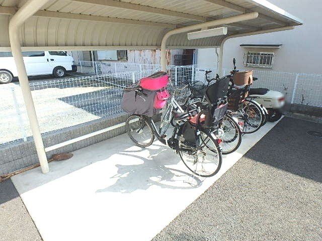 ��ʌ��������܎s��{��O���S���ڂ̃A�p�[�g�̂��̑�