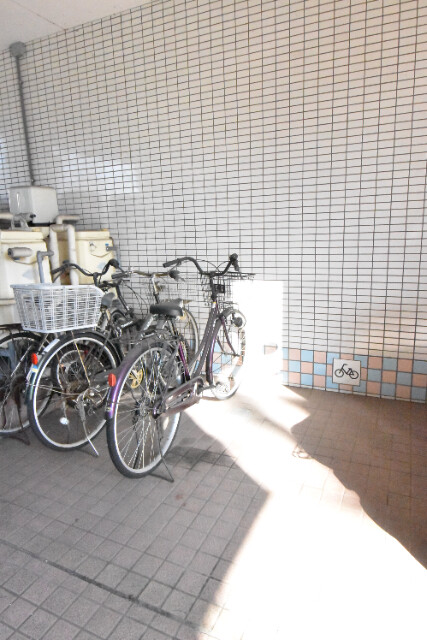 ��ʌ�����s�Ԉ�R���ڂ̃}���V�����̂��̑�