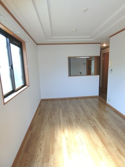 ��ʌ��@�c�s�@�c�R���ڂ̃}���V�����̋��ԁE���r���O