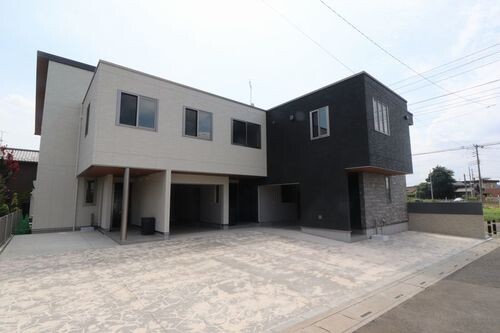 ��ʌ��������܎s������厚�쒆��749-1�̃A�p�[�g�̌����O��