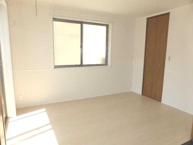 ��ʌ��������܎s���搼��{�R���ڂ̃A�p�[�g�̂��̑��ݔ�