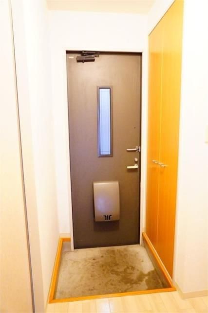 ��ʌ������s���h�Q���ڂ̃A�p�[�g�̌���