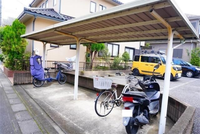 ��ʌ������s���h�Q���ڂ̃A�p�[�g�̂��̑�