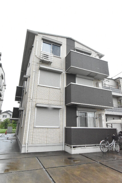 ��ʌ��z�J�s���C�N�^�E���P���ڂ̃A�p�[�g�̌����O��