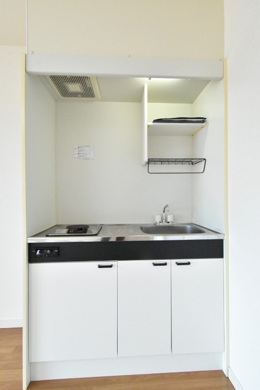 ��ʌ������s�k�J�P���ڂ̃}���V�����̃L�b�`��