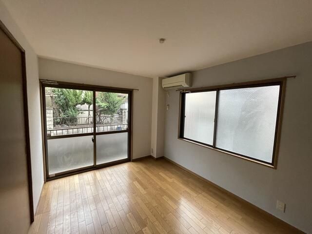 ��ʌ�����s�씵���J�T���ڂ̃}���V�����̋��ԁE���r���O